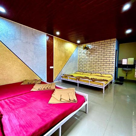 Dandeli Goldfinch Resort Exterior foto