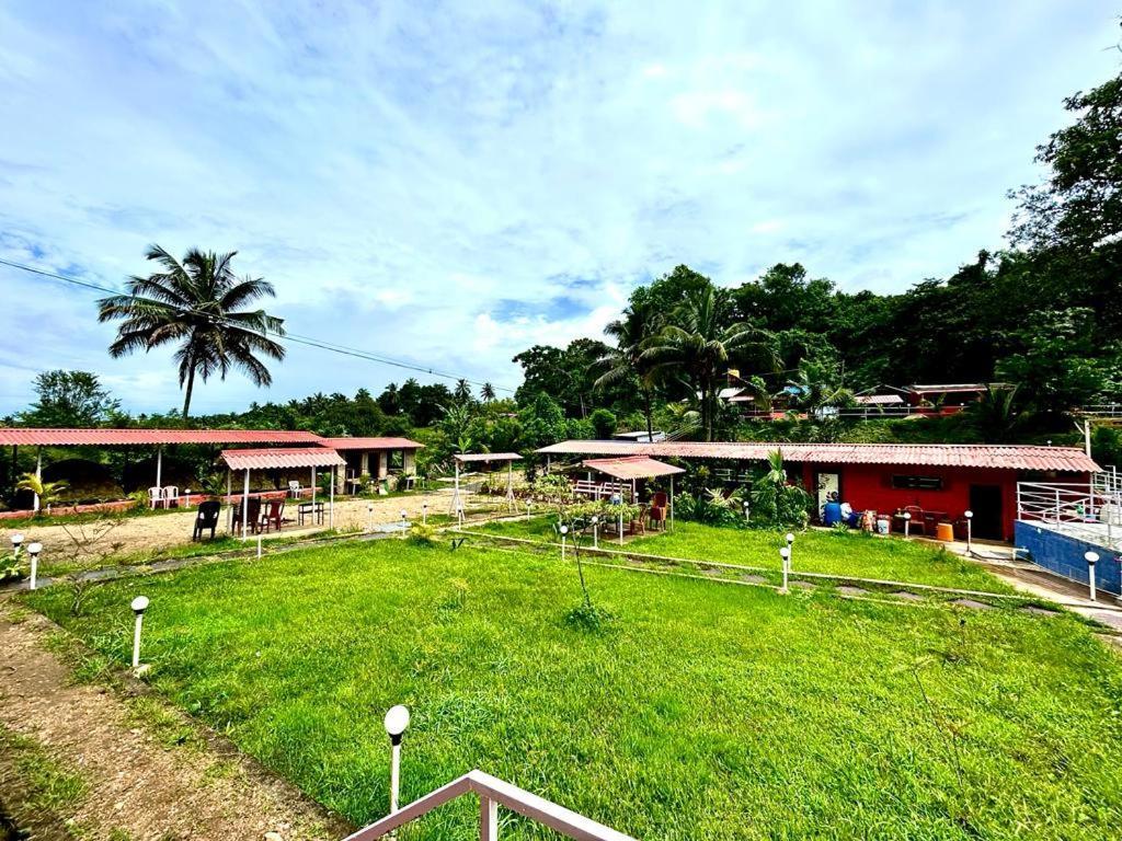 Dandeli Goldfinch Resort Exterior foto