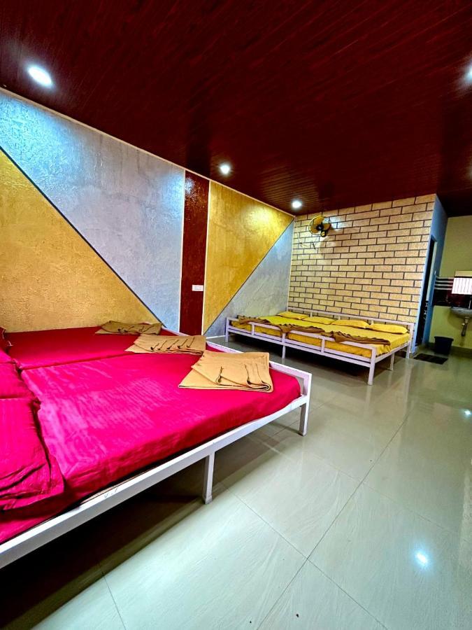 Dandeli Goldfinch Resort Exterior foto